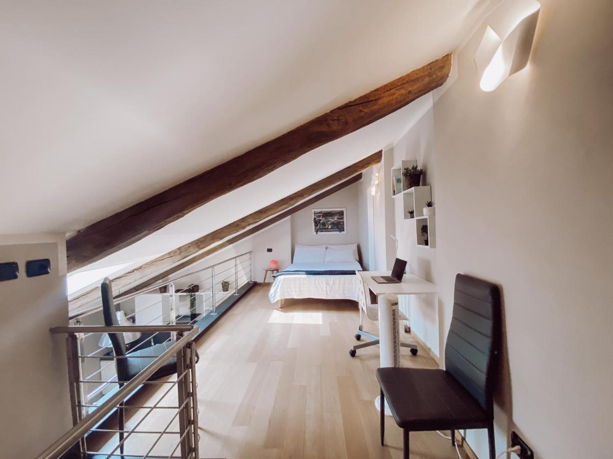 Historic Center Charming Apartment Free Wi-Fi Savigliano Eksteriør bilde
